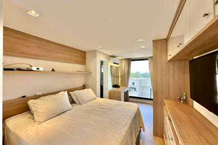 Casa à venda com 2 suítes no condomínio Gran Loft, Cotia - SP