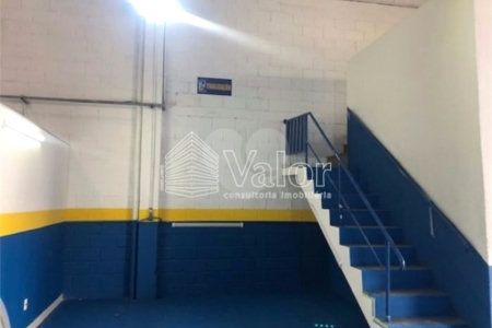 Casa comercial 891,00 m²