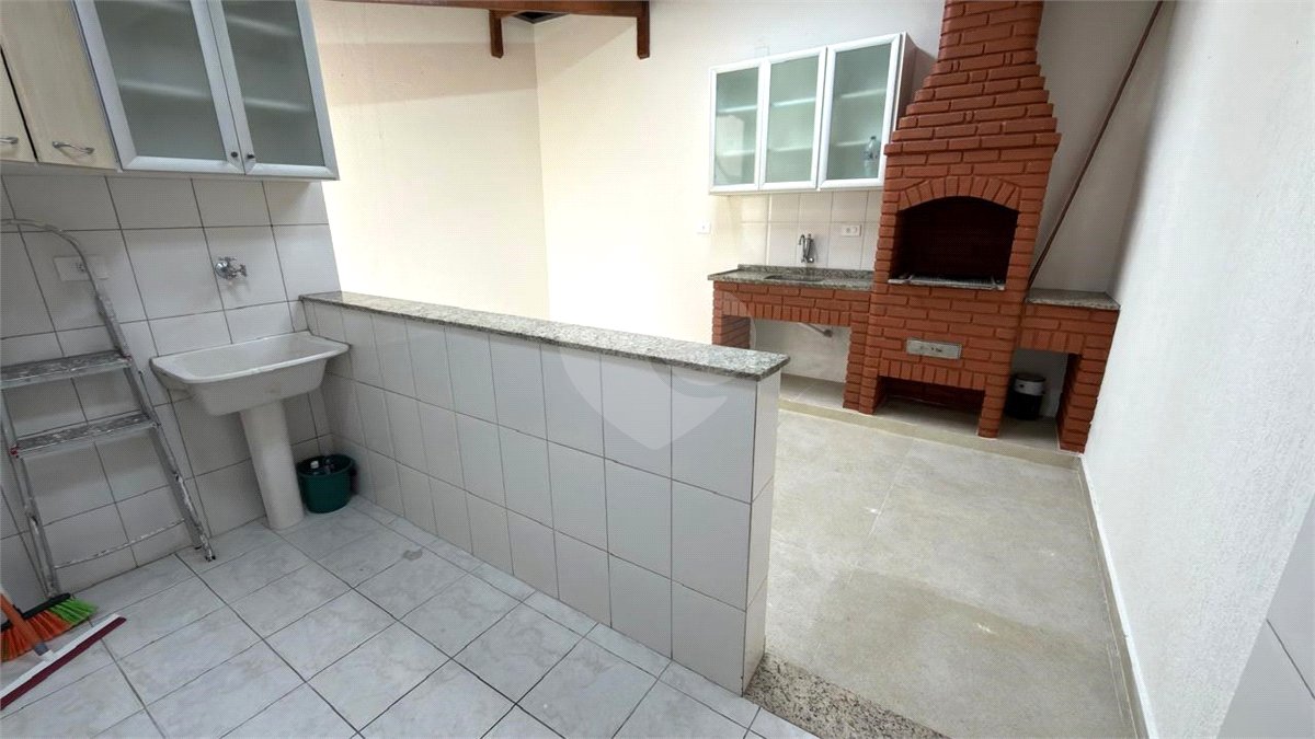Sobrado à venda com 3 quartos, sendo 1 suíte, em Jardim Vila Formosa, São Paulo, SP