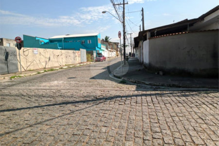 Terreno à venda em Vila Urupês, Suzano, SP