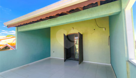 Sobrado à venda com 3 quartos, sendo 1 suíte,  em Jardim Alice, Indaiatuba, SP
