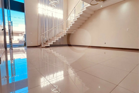 Casa à venda com 3 quartos, sendo 3 suítes, no condomínio Village Damha III, São Carlos - SP