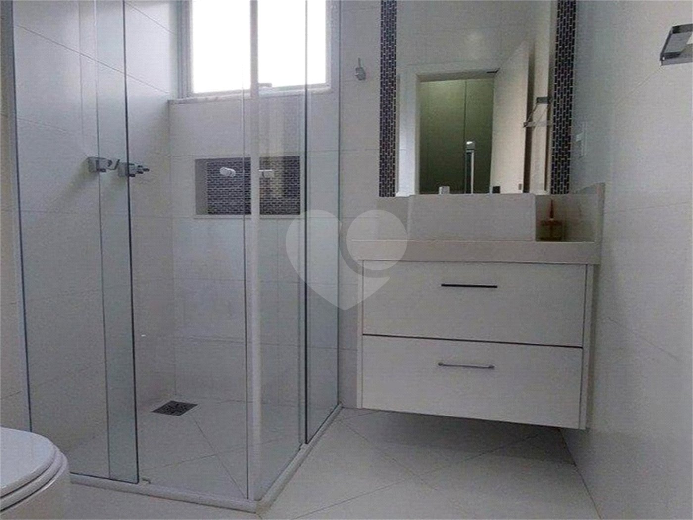 Casa à venda ou para alugar com 3 suítes no condomínio Mont Blanc, Sorocaba - SP