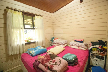 Chácara à venda com 3 quartos em Alpes Paulista (mailasqui), São Roque, SP
