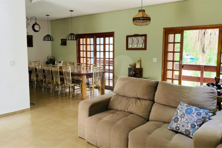 Casa à venda com 3 suítes em Dos Finco, São Bernardo do Campo, SP