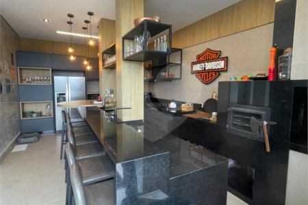 Casa à venda com 3 suítes no condomínio Hills, Arujá - SP
