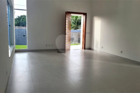 Casa à venda com 2 quartos, sendo 1 suíte, em Orla Norte, Porto Seguro, BA