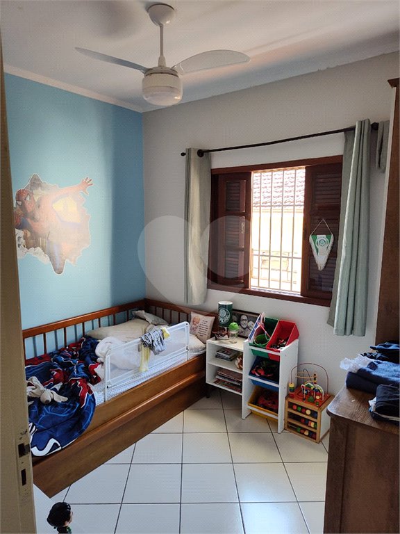 Sobrado à venda com 3 quartos, sendo 1 suíte, em Tremembé, São Paulo, SP