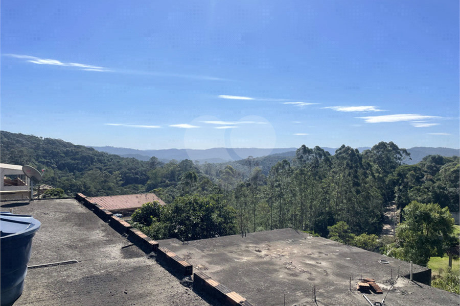 Casa à venda com 3 quartos, sendo 1 suíte, em Roseira, Mairiporã, SP