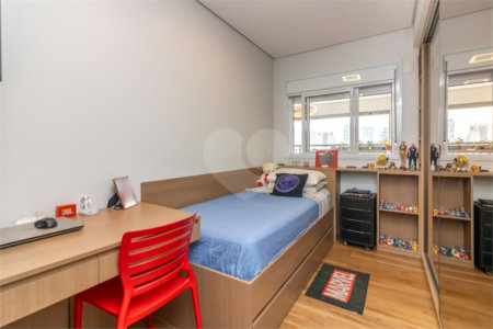 Apartamento à venda com 4 quartos, sendo 2 suítes, em Jardim Prudência, São Paulo, SP