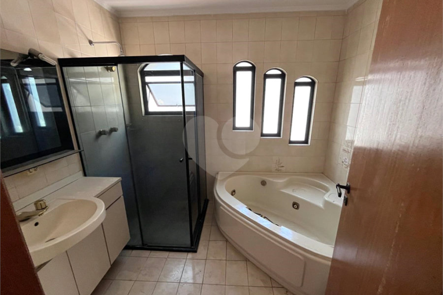 Casa à venda com 3 quartos, sendo 1 suíte, em Jardim São Paulo(zona Norte), São Paulo, SP