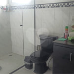 Casa à venda com 3 quartos, sendo 1 suíte, no condomínio Serra da Estrela, Atibaia - SP