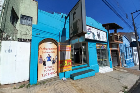 Salão comercial com 206,00 m² .
