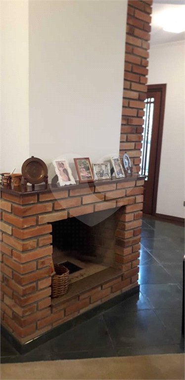 Casa à venda com 3 quartos, sendo 4 suítes,  no condomínio Alpes da Cantareira, Mairiporã - SP