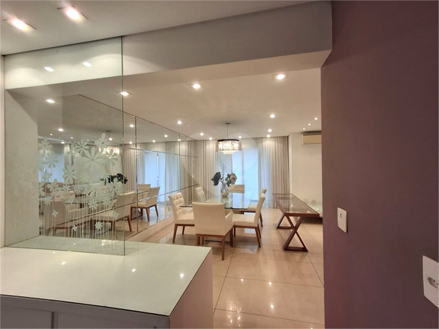 Apartamento à venda com 4 quartos, sendo 3 suítes, em Santana, São Paulo, SP