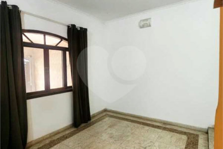 Sobrado à venda com 3 quartos, sendo 1 suíte, em Jardim das Vertentes, São Paulo, SP