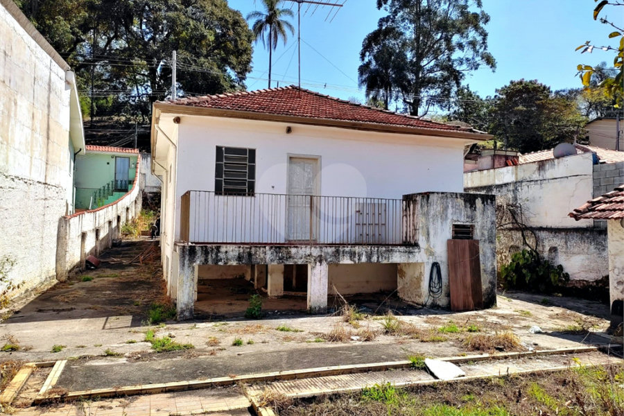 Casa Térrea à venda com 3 quartos em Horto, São Paulo, SP