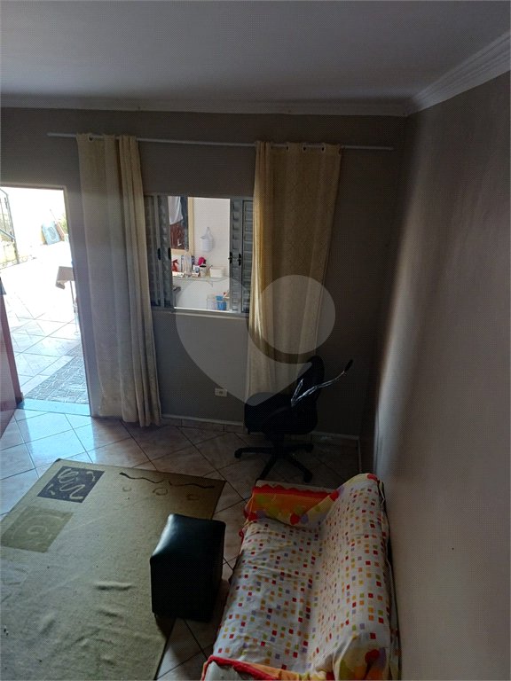 Casa à venda com 3 quartos, sendo 1 suíte,  em Jardim Santa Mônica, São Paulo, SP