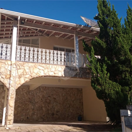 Casa à venda com 5 quartos, sendo 3 suítes,  no condomínio Estância Marambaia, Vinhedo - SP