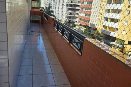 Apartamento à venda com 2 quartos, sendo 1 suíte,  em Canto do Forte, Praia Grande, SP