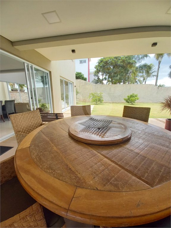 Casa à venda com 3 suítes no condomínio Alpes de Vinhedo, Vinhedo - SP
