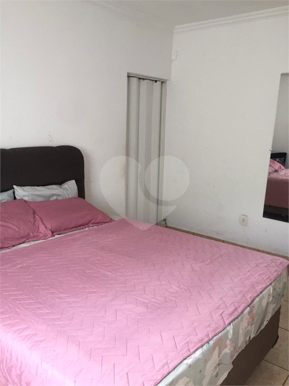 Casa à venda com 2 quartos, sendo 1 suíte,  em Vila Assis, Sorocaba, SP