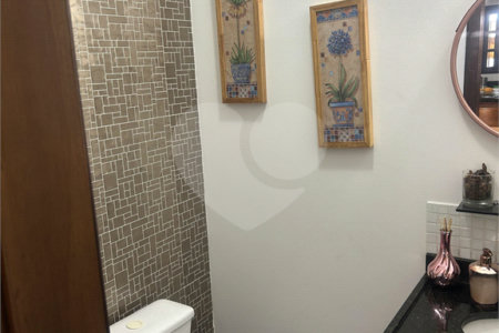 Sobrado à venda com 3 quartos, sendo 1 suíte,  em Vila Marari, São Paulo, SP