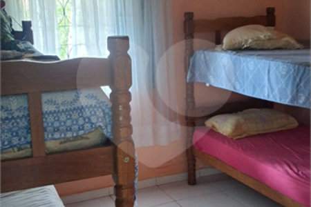Casa à venda com 3 quartos, sendo 1 suíte, em Alpes D'ouro, Bom Jesus dos Perdões, SP