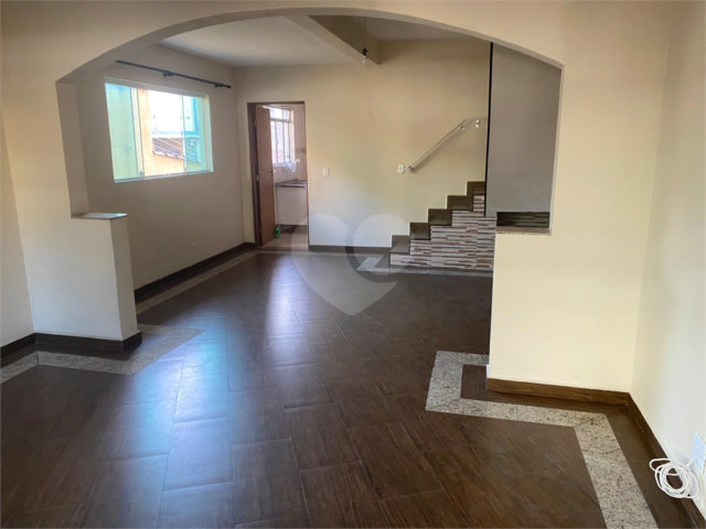Casa à venda com 3 quartos, sendo 1 suíte,  em Santana, São Paulo, SP