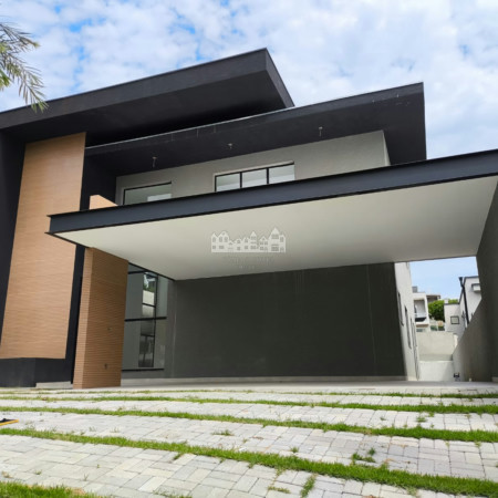 Casa à venda com 4 suítes no condomínio Figueira Garden, Atibaia - SP