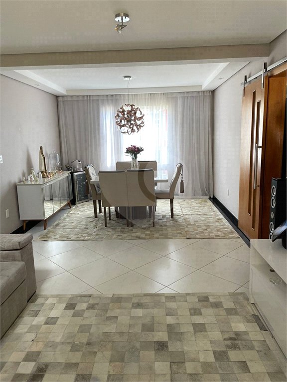 Casa à venda com 4 suítes no condomínio Aruã Lagos, Mogi das Cruzes - SP
