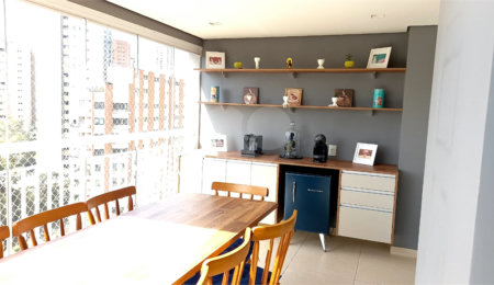 Apartamento à venda com 4 suítes em Vila Suzana, São Paulo, SP