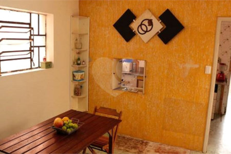 Sobrado à venda com 4 quartos, sendo 1 suíte,  em Brooklin Paulista, São Paulo, SP