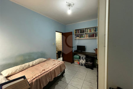 Casa à venda com 4 quartos, sendo 2 suítes, em Vila Buenos Aires, São Paulo, SP