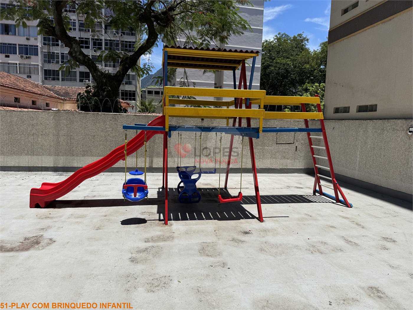 Apartamento à venda com 4 quartos, sendo 2 suítes,  em Tijuca, Rio de Janeiro, RJ