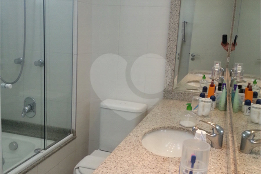 Cobertura à venda com 3 quartos, sendo 1 suíte,  em Lapa, São Paulo, SP