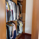Sobrado à venda com 4 quartos, sendo 2 suítes,  em Vila Gilda, Santo André, SP