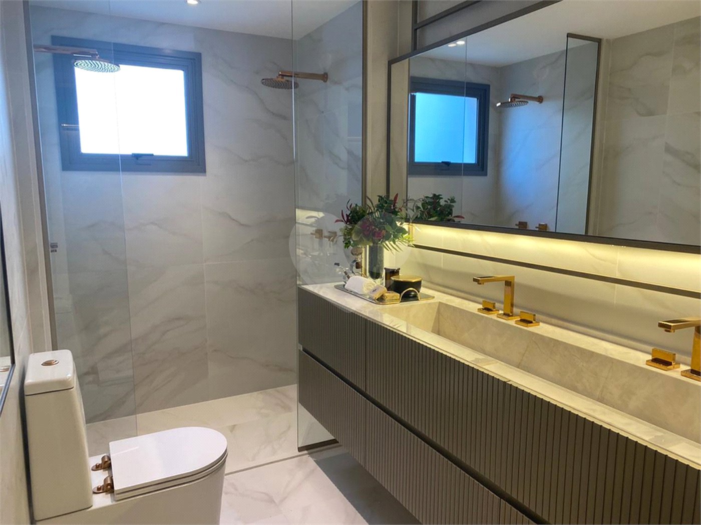Apartamento à venda com 3 suítes em Jardim das Acácias, São Paulo, SP