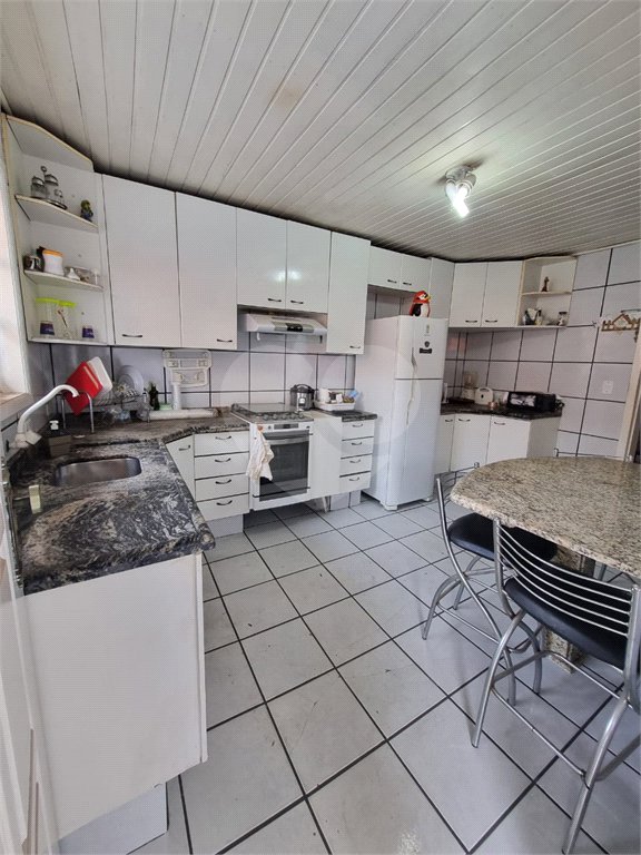 Casa à venda com 4 quartos, sendo 1 suíte, no condomínio Parque Ibiti do Paço, Sorocaba - SP