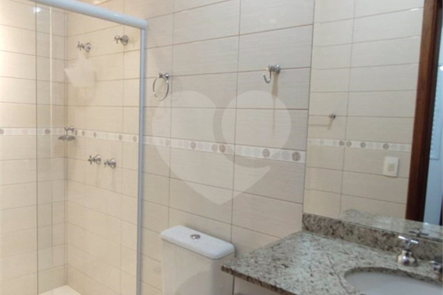 Sobrado à venda com 3 suítes em Água Fria, São Paulo, SP
