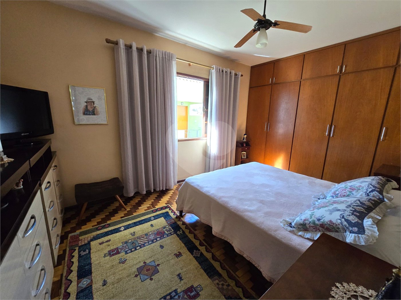 Casa à venda com 4 quartos, sendo 1 suíte, em Vila Paiva, São Paulo, SP