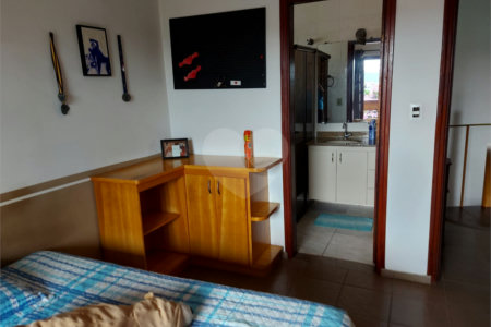 Sobrado à venda com 5 quartos, sendo 4 suítes, em Santa Rosa, Vinhedo, SP