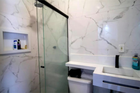 Casa à venda com 2 quartos no condomínio Karolyne, Votorantim - SP