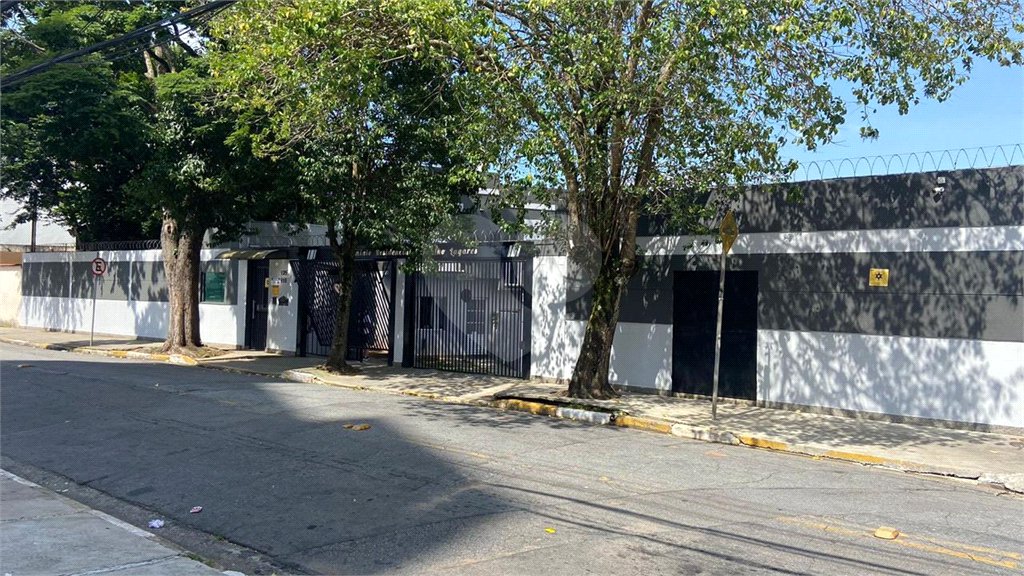 Casa à venda com 2 quartos no condomínio Carvalho Lagares, Poá - SP