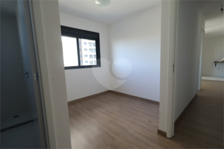 Apartamento à venda com 3 quartos, sendo 1 suíte, em Vila Anastácio, São Paulo, SP