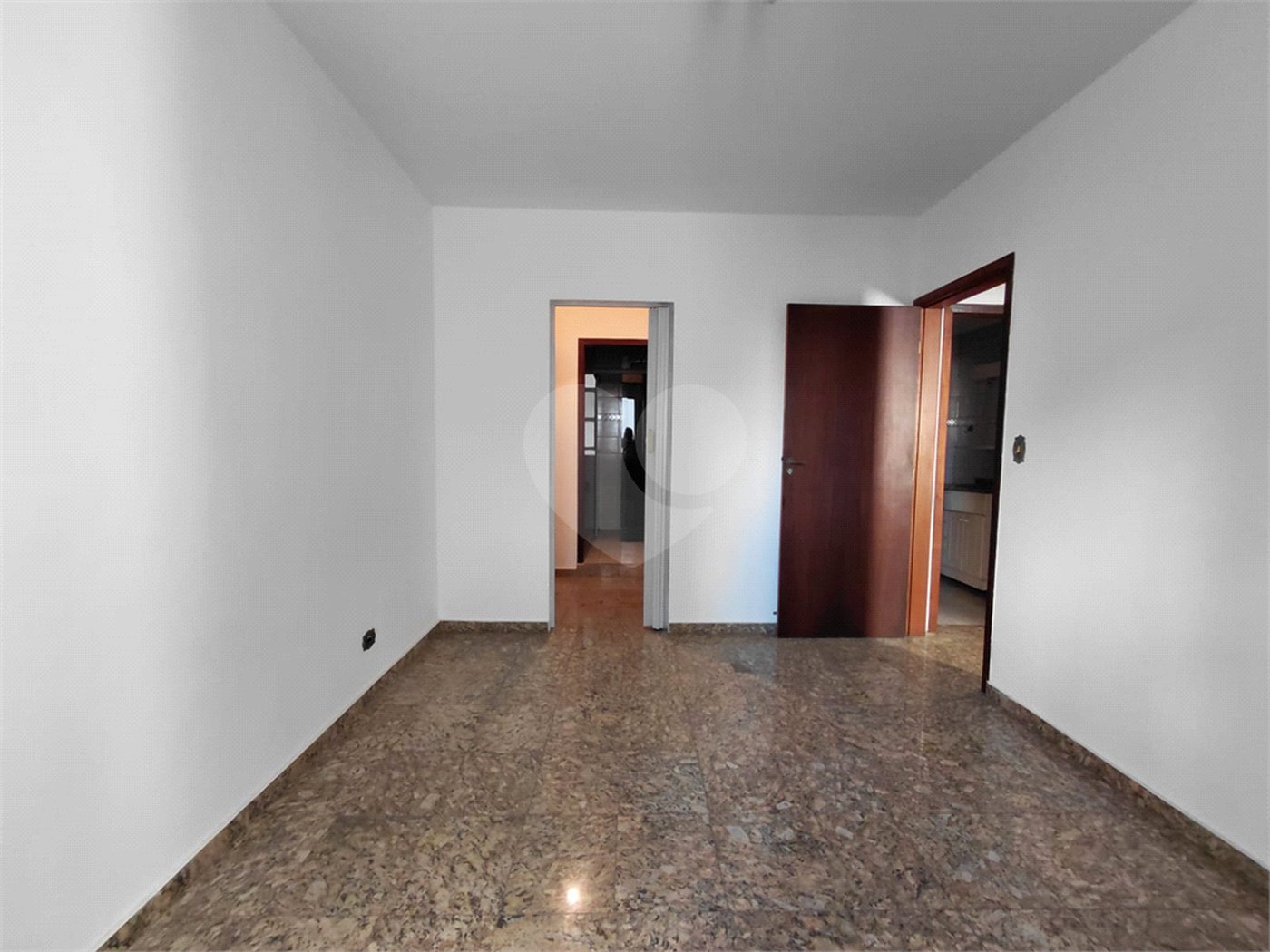 Apartamento à venda com 2 quartos, sendo 1 suíte, em Água Branca, São Paulo, SP