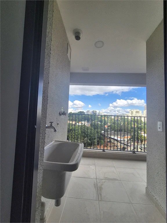 Apartamento à venda com 3 quartos, sendo 1 suíte, em Vila Anastácio, São Paulo, SP