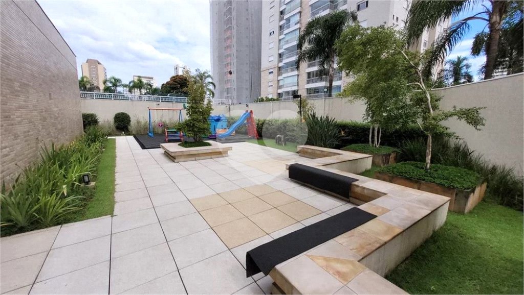 Apartamento à venda com 3 suítes em Lapa, São Paulo, SP