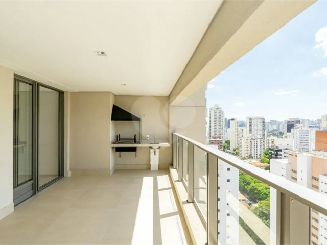 Apartamento à venda com 4 quartos, sendo 3 suítes,  em Campo Belo, São Paulo, SP