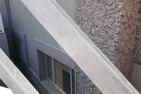 Casa Térrea à venda com 2 quartos, sendo 1 suíte, em Vila Nivi, São Paulo, SP